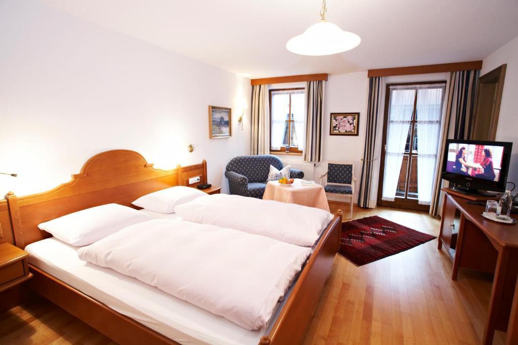 Hotel Oberschmied Reit im Winkl Room photo